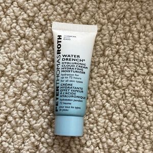 Peter Thomas Roth Hydrating Cloud Cream Moisturizer - Blue White Gradient